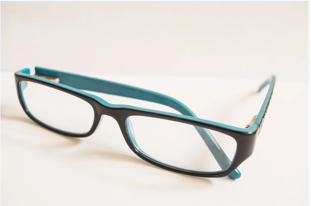 Universal Glasses