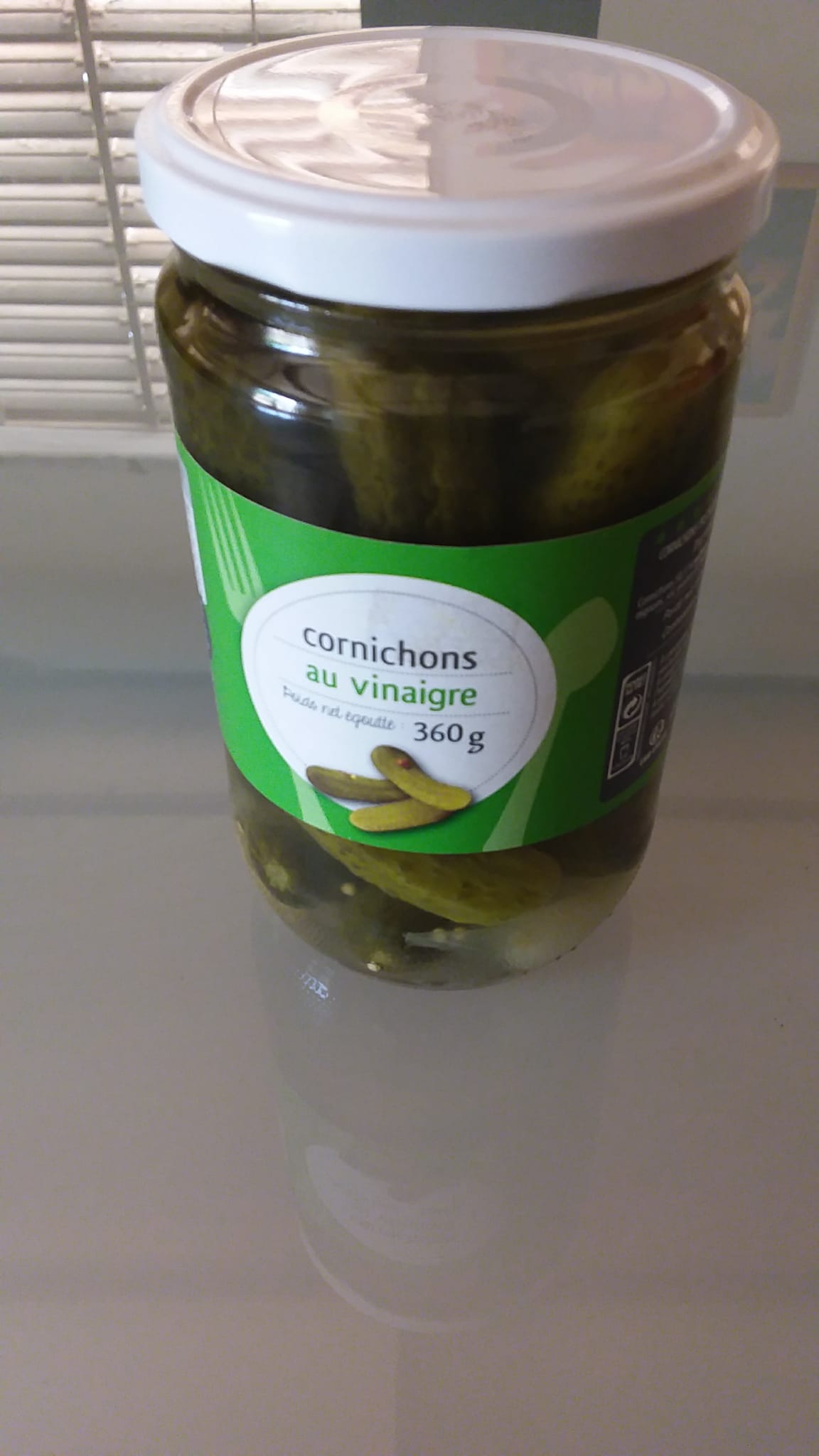 Cornichons en conserve