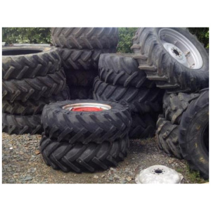 Pneus de tracteurs agricoles d’occasion