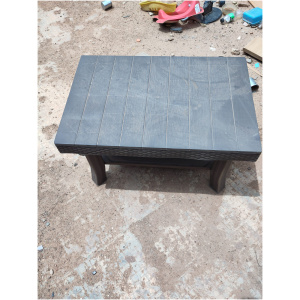 Tables de jardin en plastique dur 78Cm X 2.5Cm X 55Cm (Large x Long x Haut)