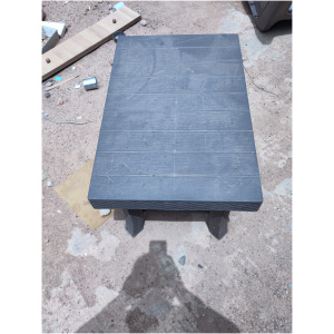 Tables de jardin en plastique dur 78Cm X 2.5Cm X 55Cm (Large x Long x Haut)