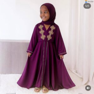 Abaya Enfant “Petite Sultane” – Pourpre & Or